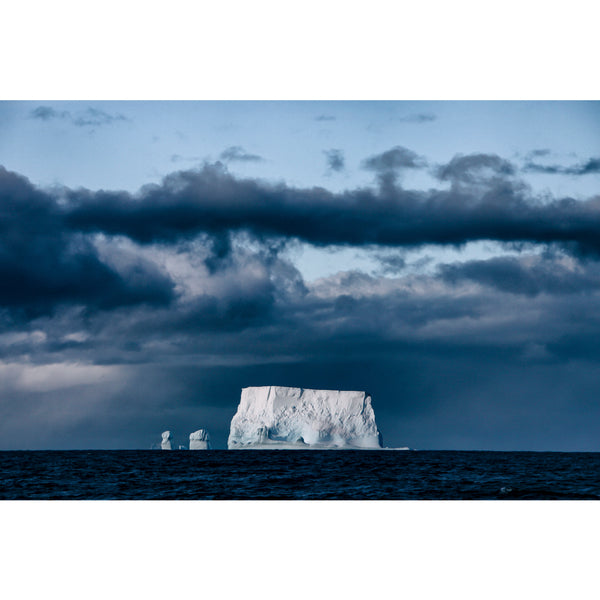 Table iceberg appeared on the horizon.